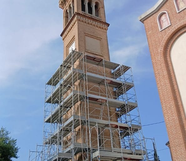 Turnul de biserica san dona di piave, Italia4